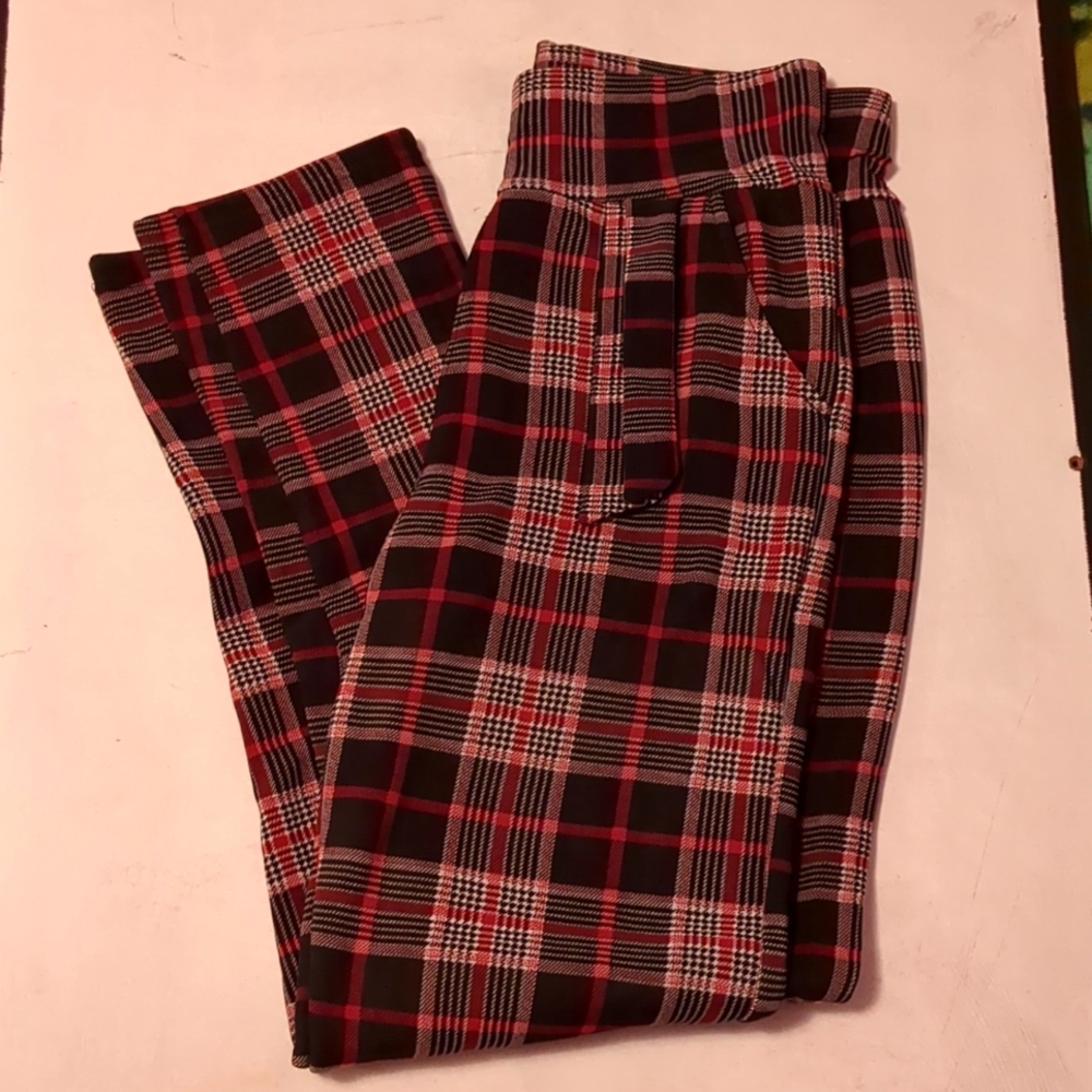 Size S leggings red plaid pattern pants